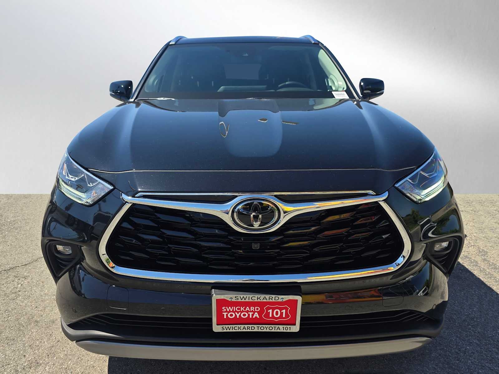 2026 Toyota Highlander Hybrid Platinum