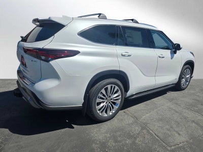 2026 Toyota Highlander Hybrid Platinum
