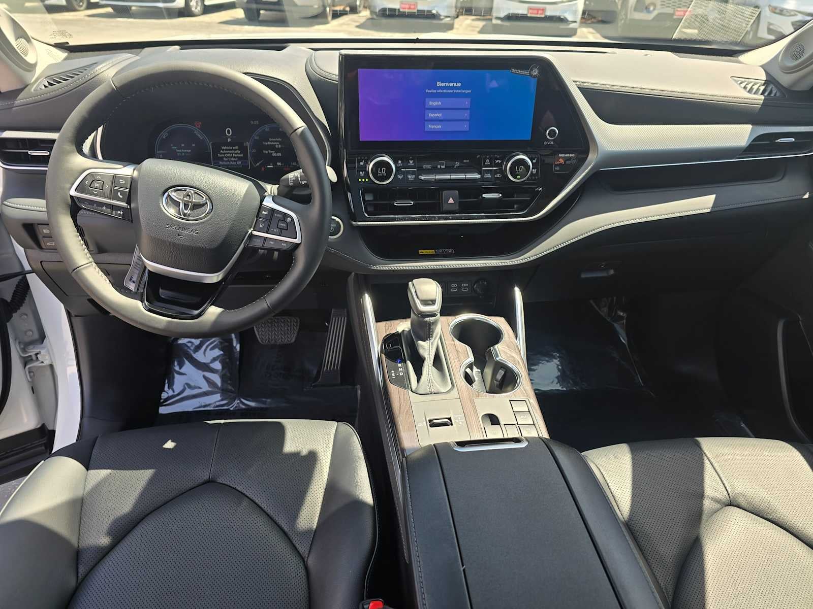 2026 Toyota Highlander Hybrid Platinum