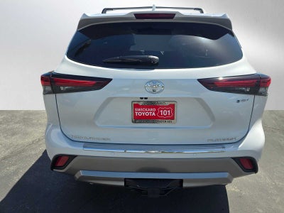 2026 Toyota Highlander Hybrid Platinum