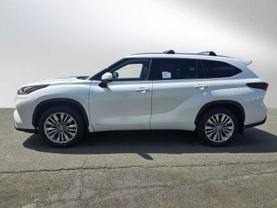 2026 Toyota Highlander Hybrid Platinum