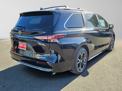 2026 Toyota Sienna Platinum