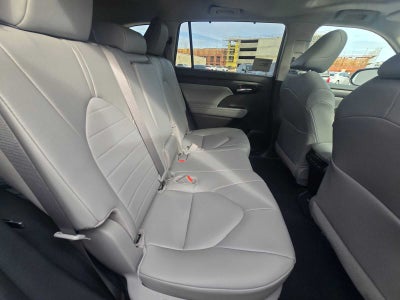 2026 Toyota Highlander Hybrid XLE