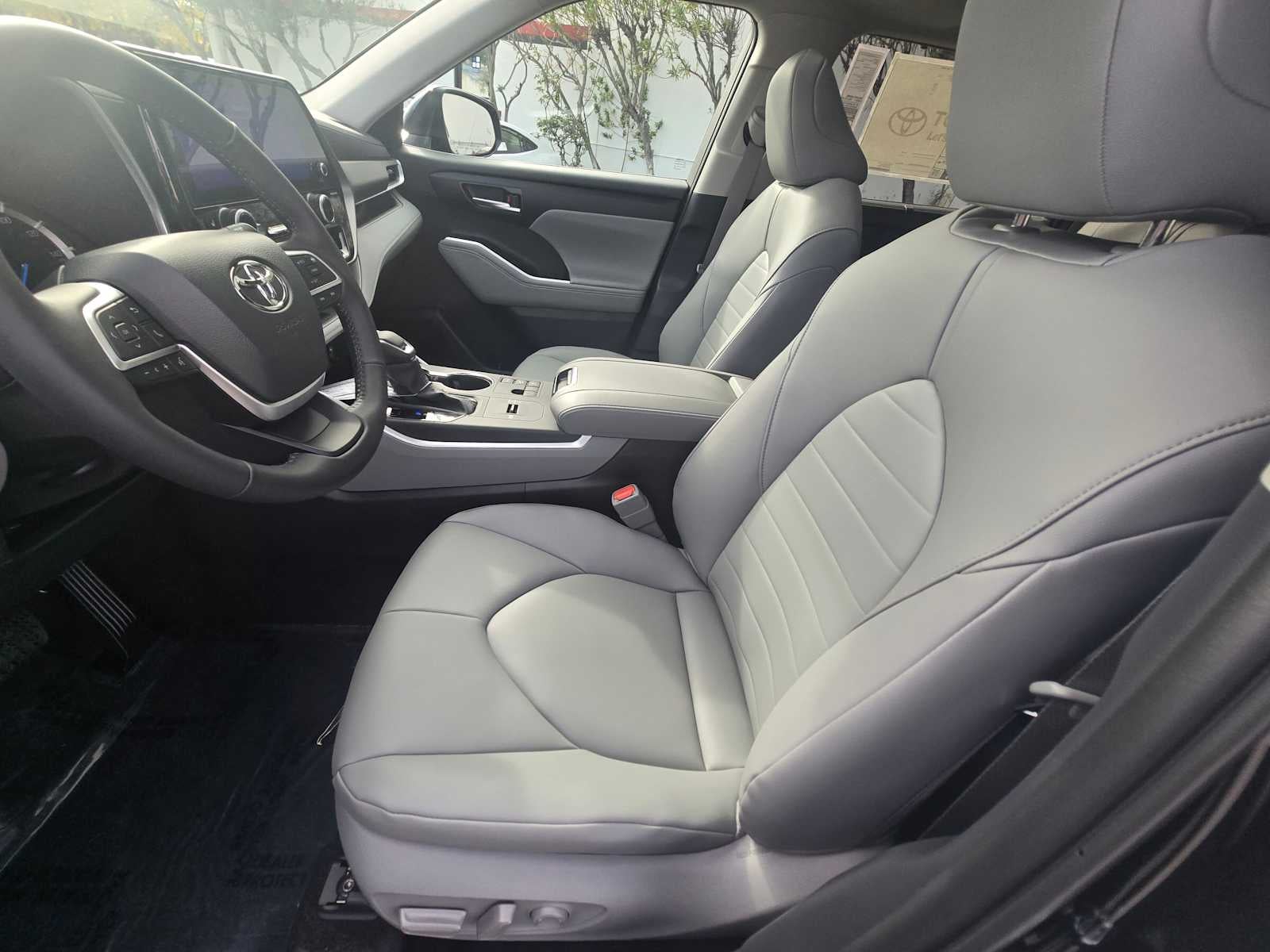 2026 Toyota Highlander Hybrid XLE