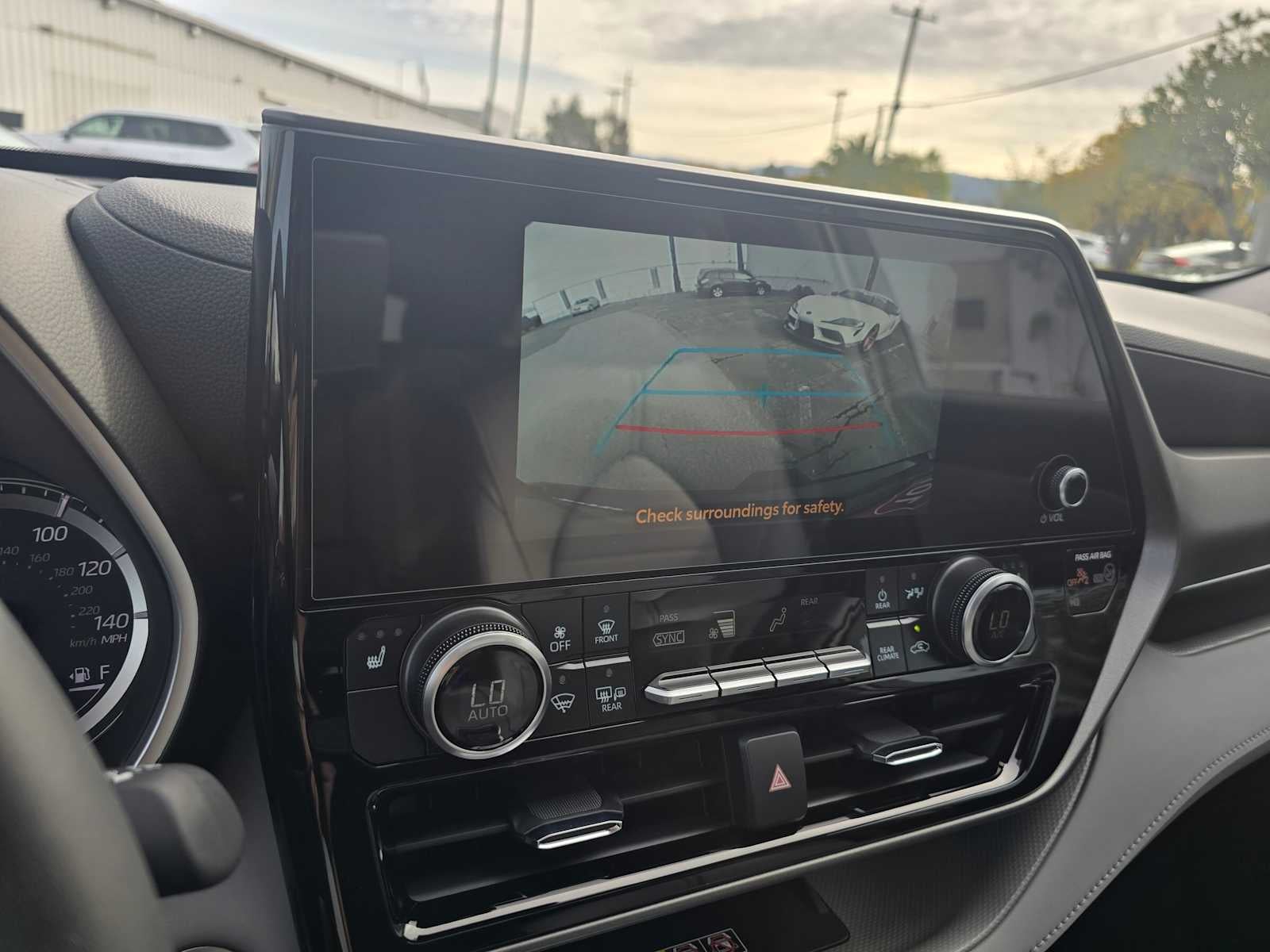 2026 Toyota Highlander Hybrid XLE