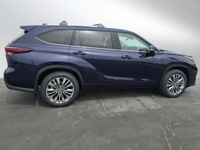 2026 Toyota Highlander Platinum