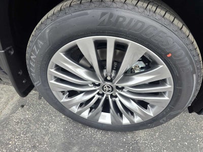 2026 Toyota Highlander Platinum