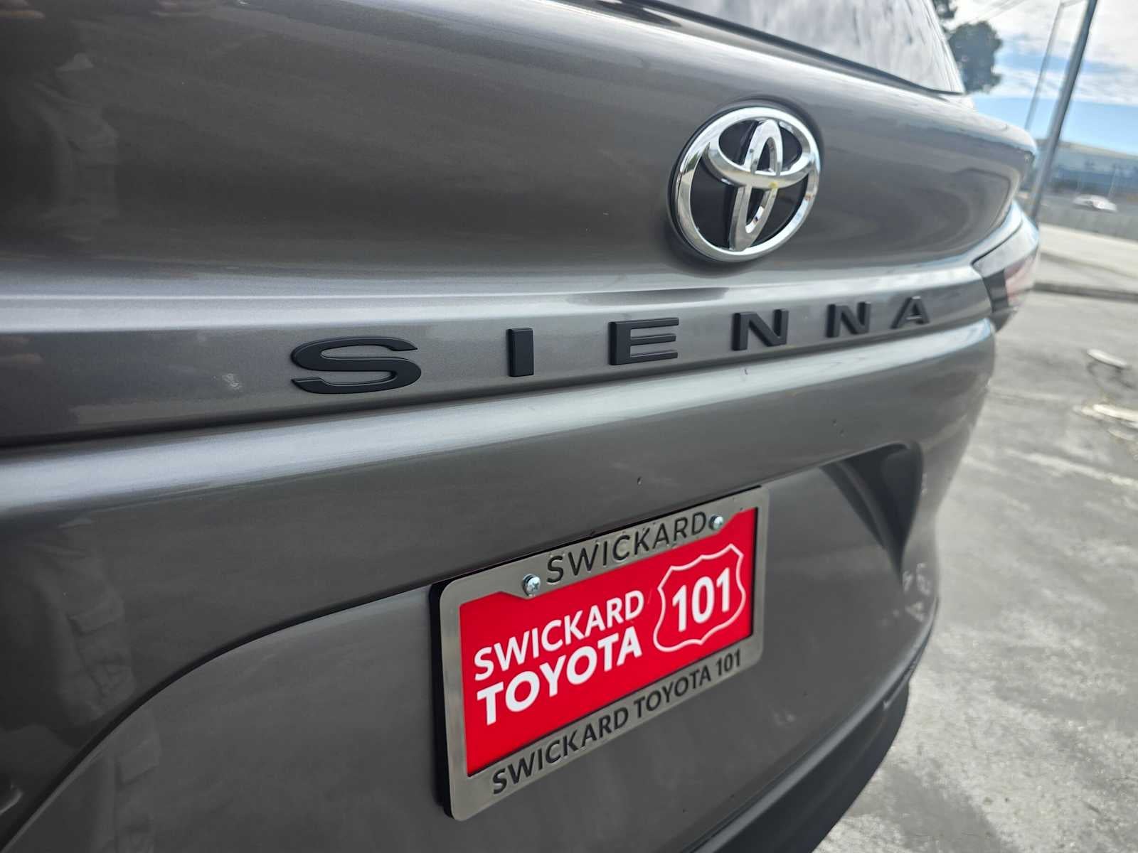 2026 Toyota Sienna LE