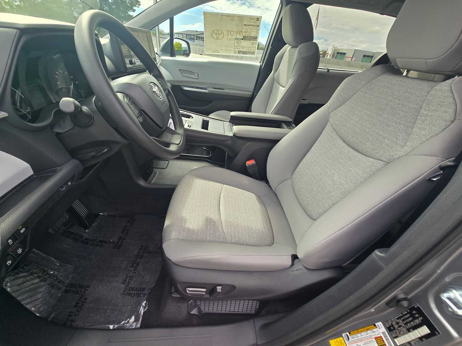 2026 Toyota Sienna LE