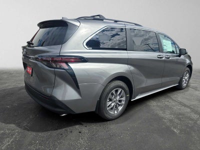 2026 Toyota Sienna LE