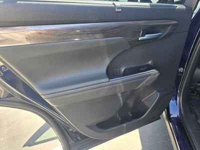 2026 Toyota Highlander Hybrid Limited