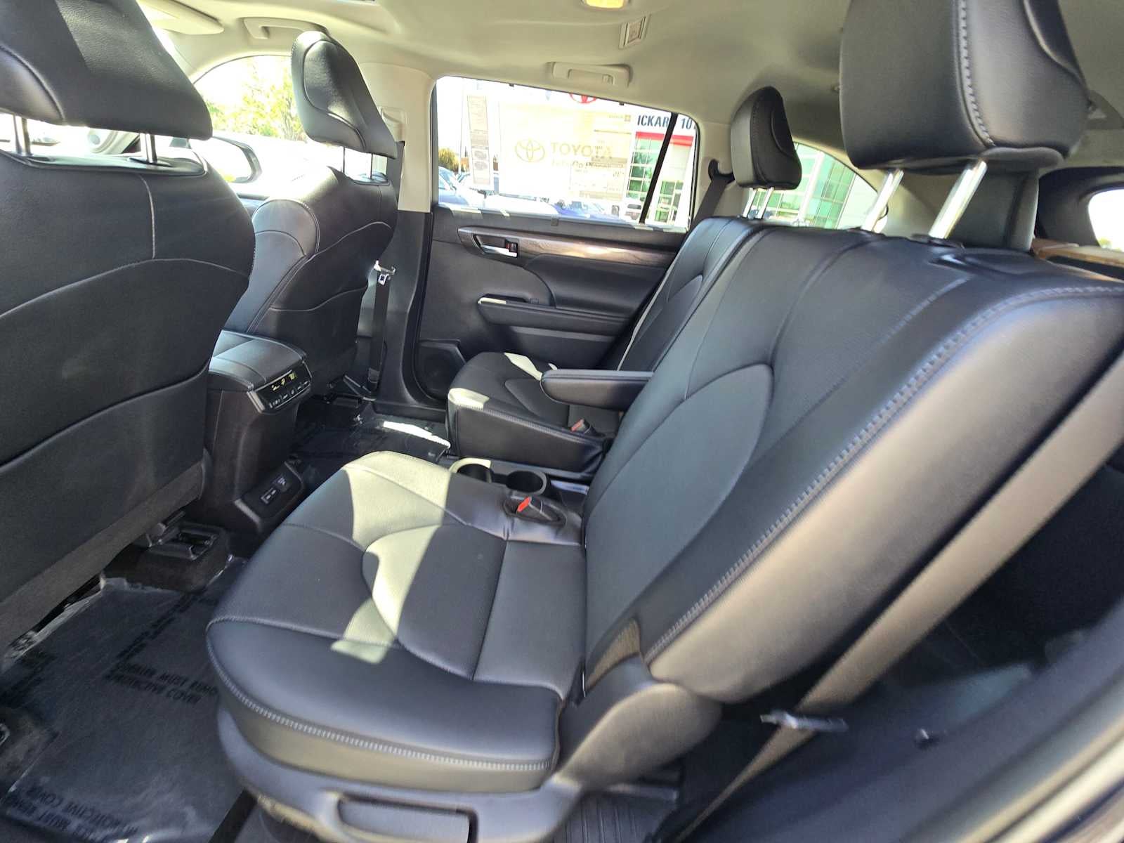 2026 Toyota Highlander Hybrid Limited