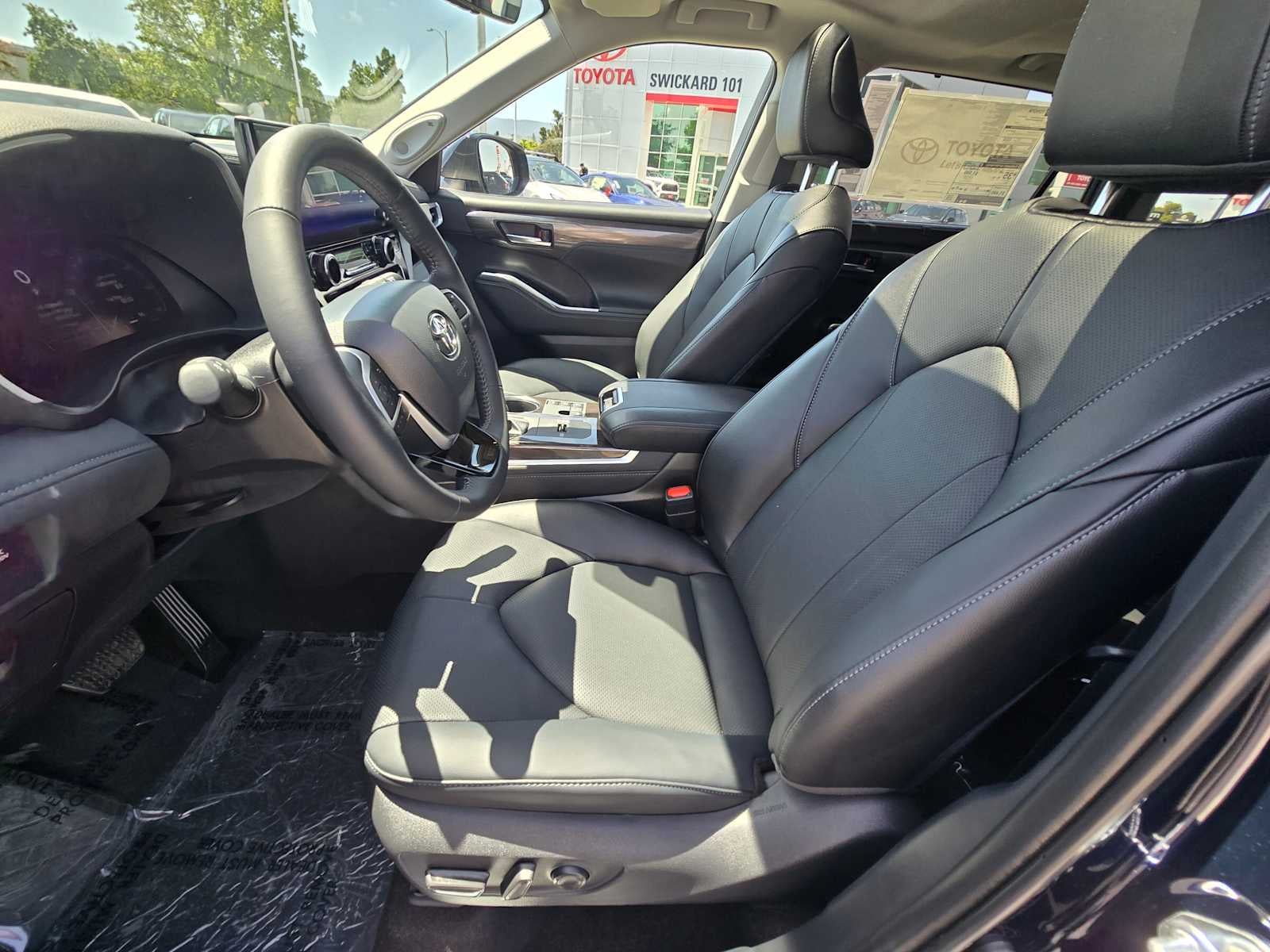 2026 Toyota Highlander Hybrid Limited