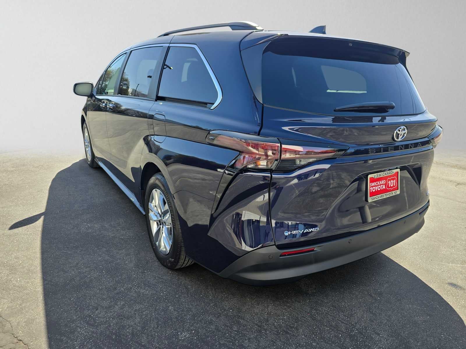 2026 Toyota Sienna XLE