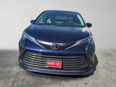 2026 Toyota Sienna XLE