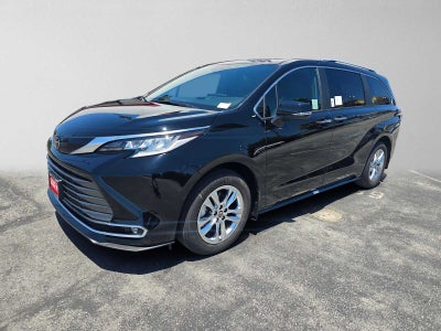2026 Toyota Sienna Limited