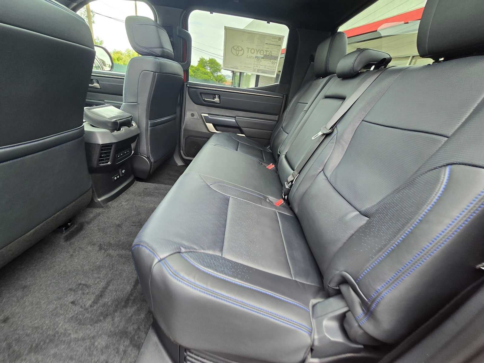 2026 Toyota Tundra i-FORCE MAX Tundra Platinum