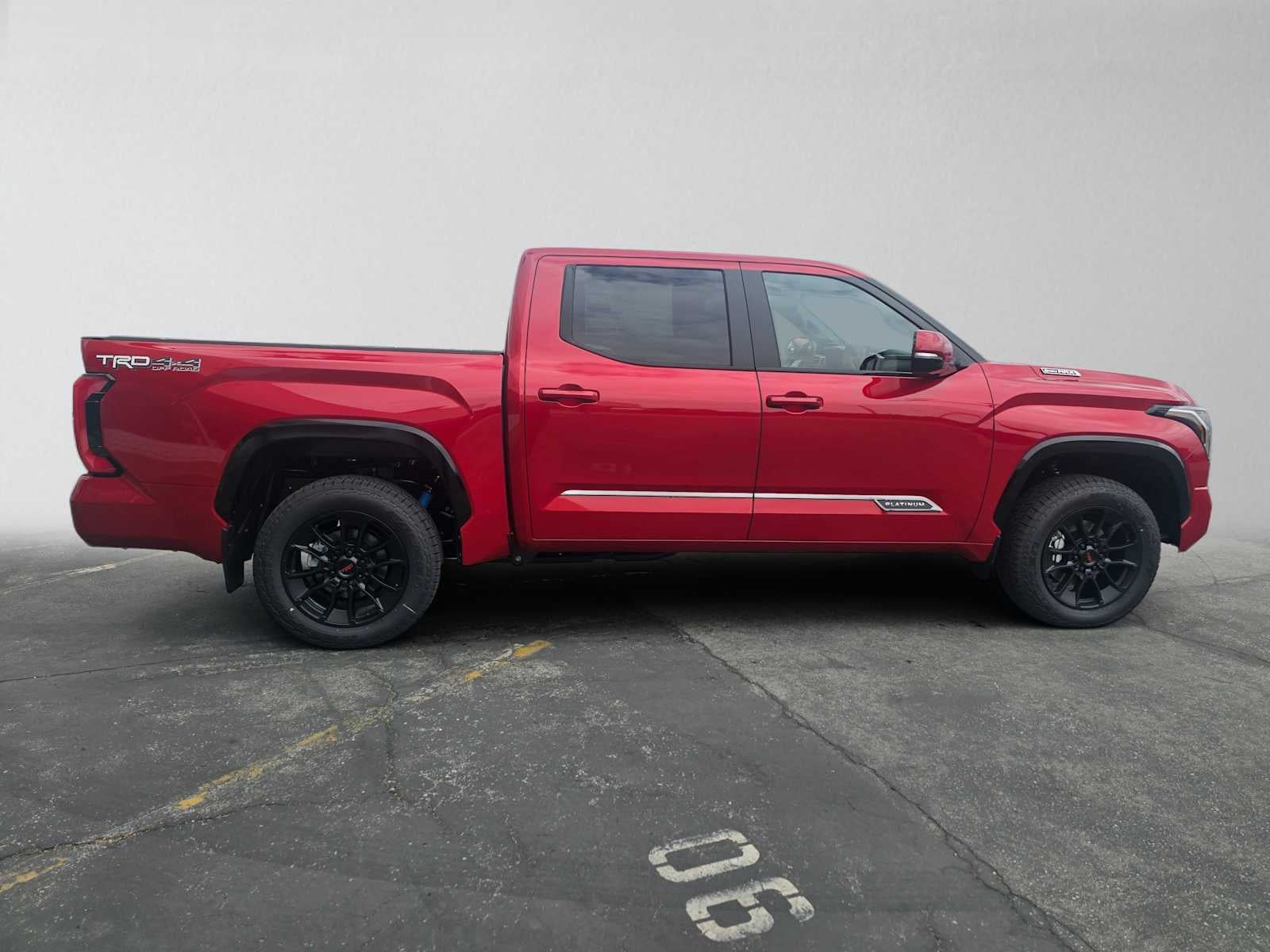2026 Toyota Tundra i-FORCE MAX Tundra Platinum
