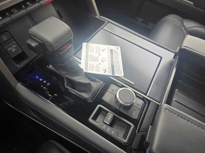2026 Toyota Tundra i-FORCE MAX Tundra Platinum