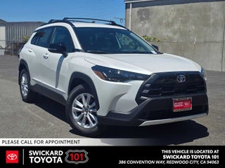 2026 Toyota Corolla Cross LE