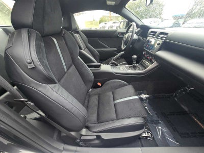 2026 Toyota GR86 Premium MT