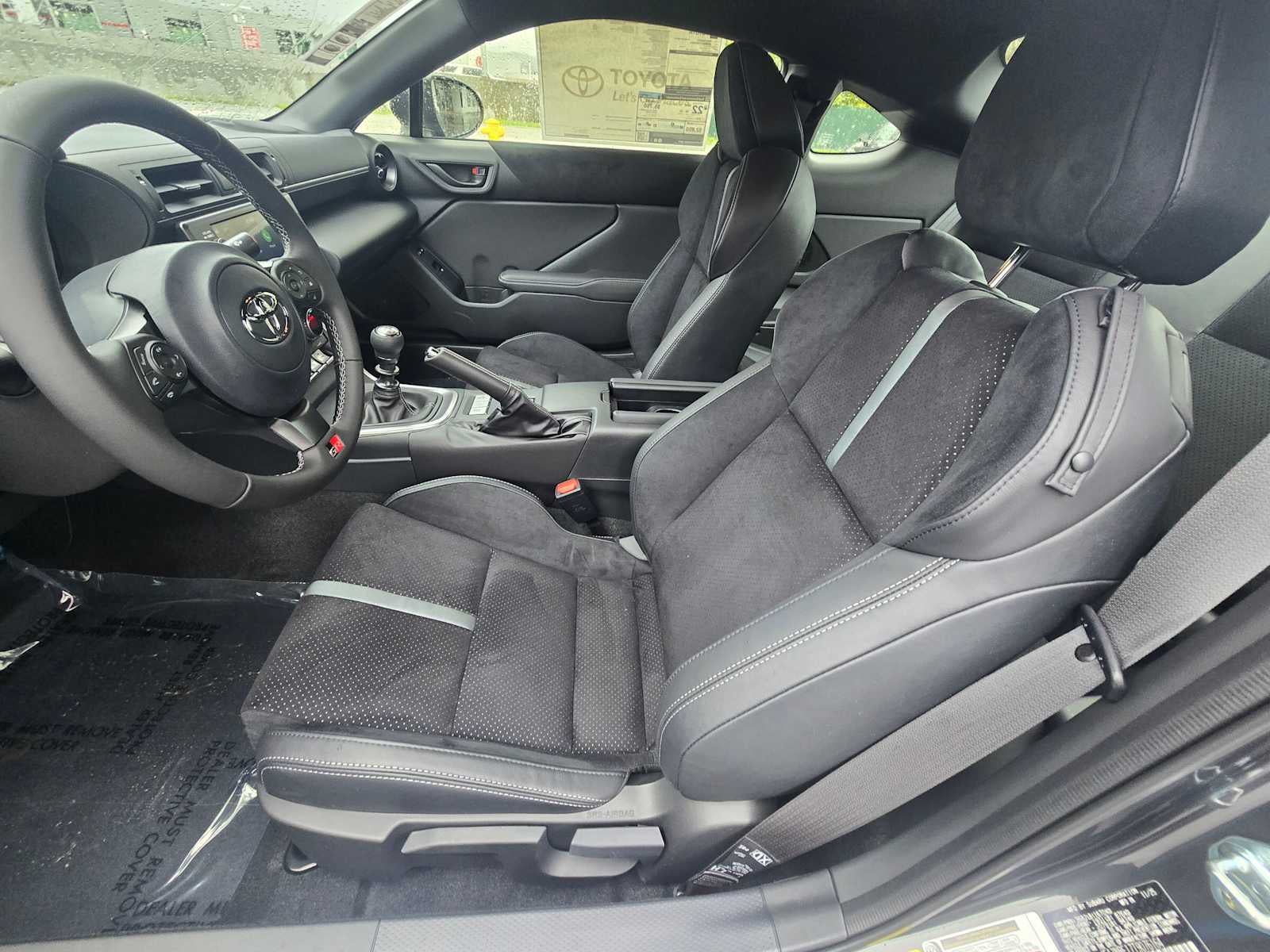 2026 Toyota GR86 Premium MT