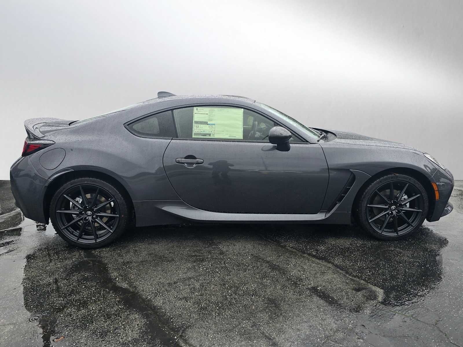 2026 Toyota GR86 Premium MT