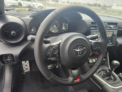 2026 Toyota GR86 Premium MT