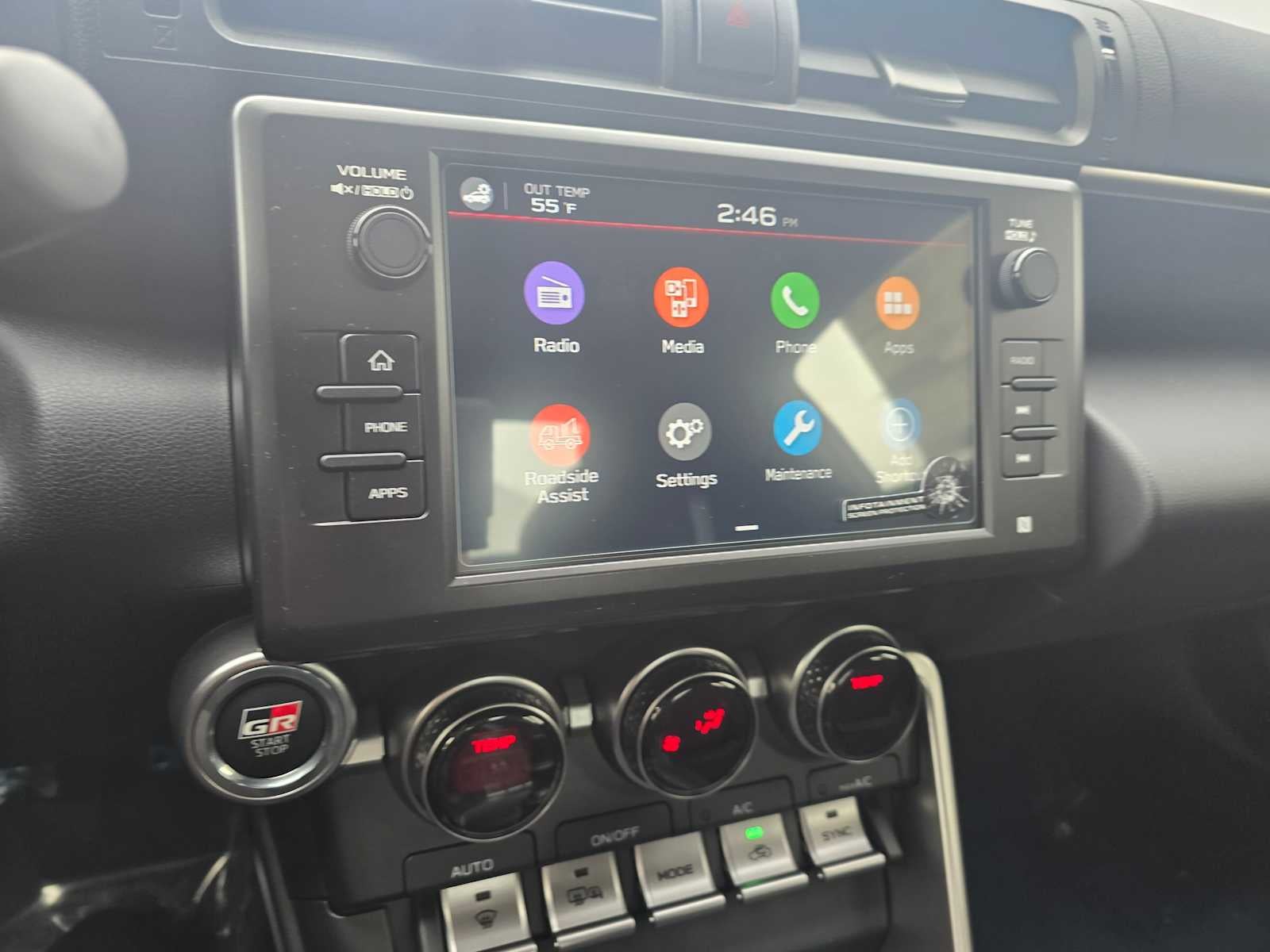 2026 Toyota GR86 Premium MT