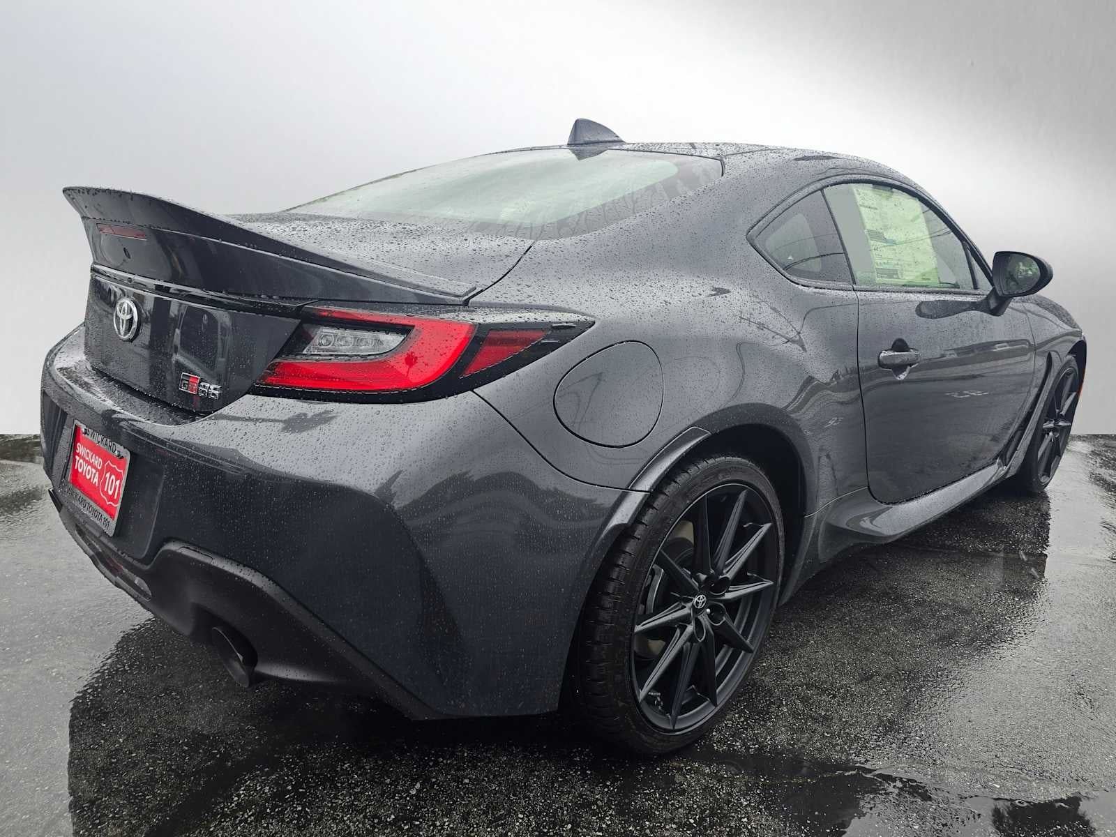 2026 Toyota GR86 Premium MT