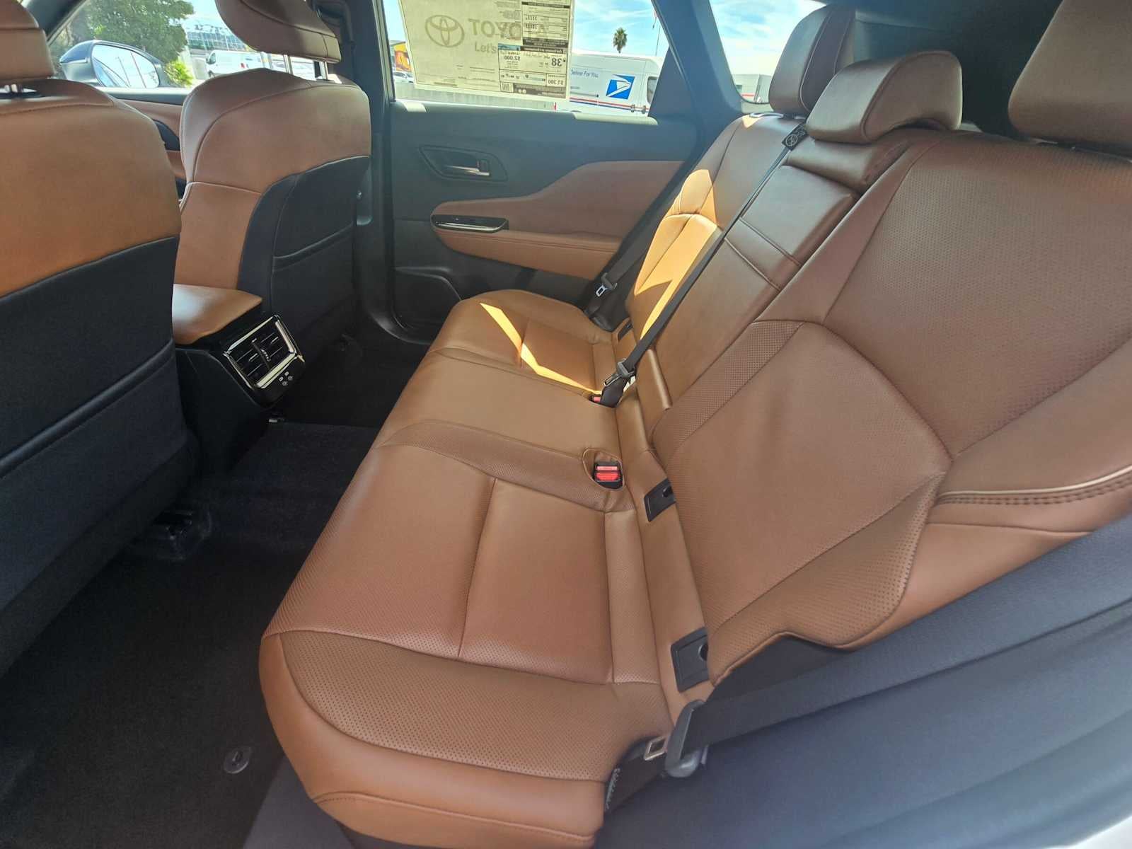 2026 Toyota Toyota Crown Signia XLE