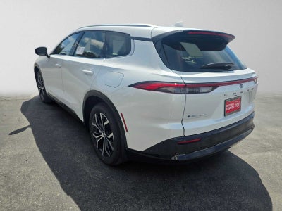 2026 Toyota Toyota Crown Signia XLE