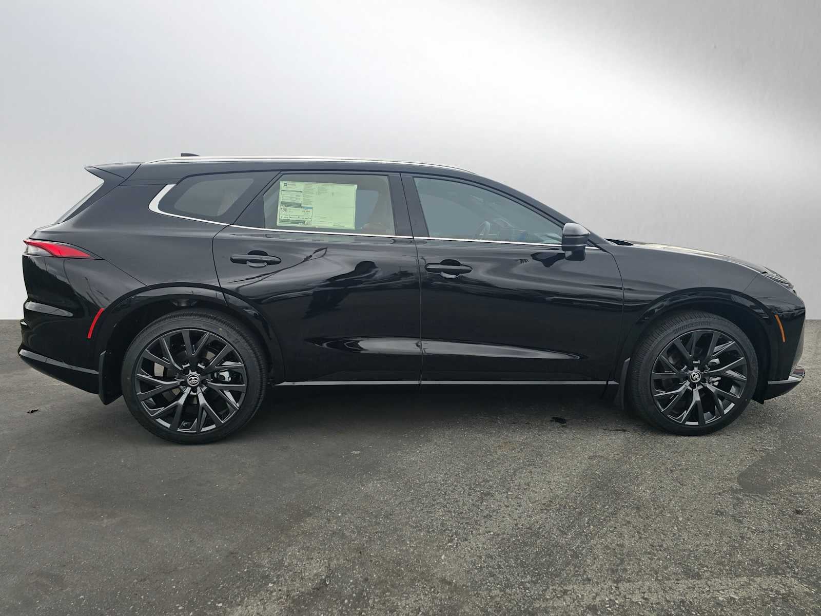 2025 Toyota Toyota Crown Signia Limited