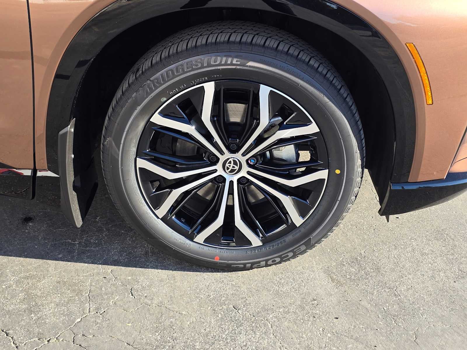 2025 Toyota Toyota Crown Signia XLE