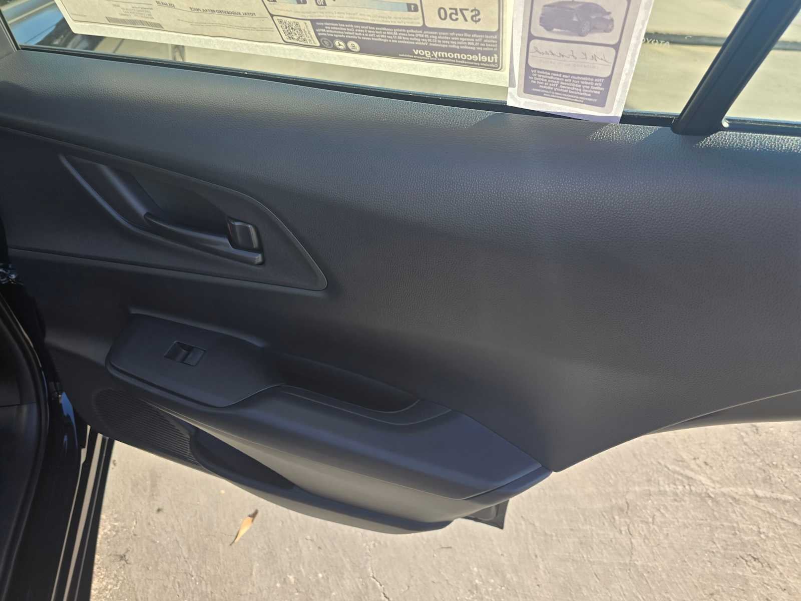 2026 Toyota Prius Plug-in Hybrid SE