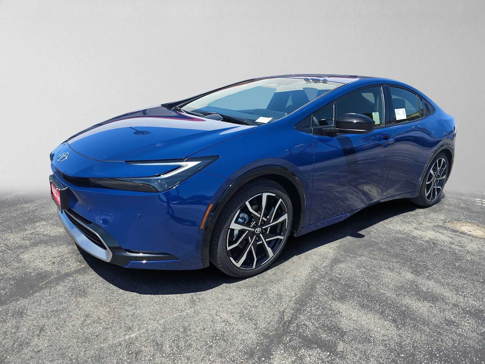 2027 Toyota Prius Plug-in Hybrid XSE