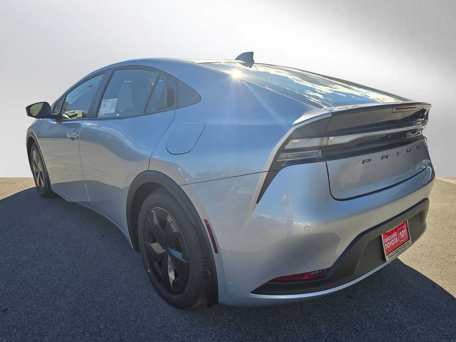 2026 Toyota Prius Plug-in Hybrid SE