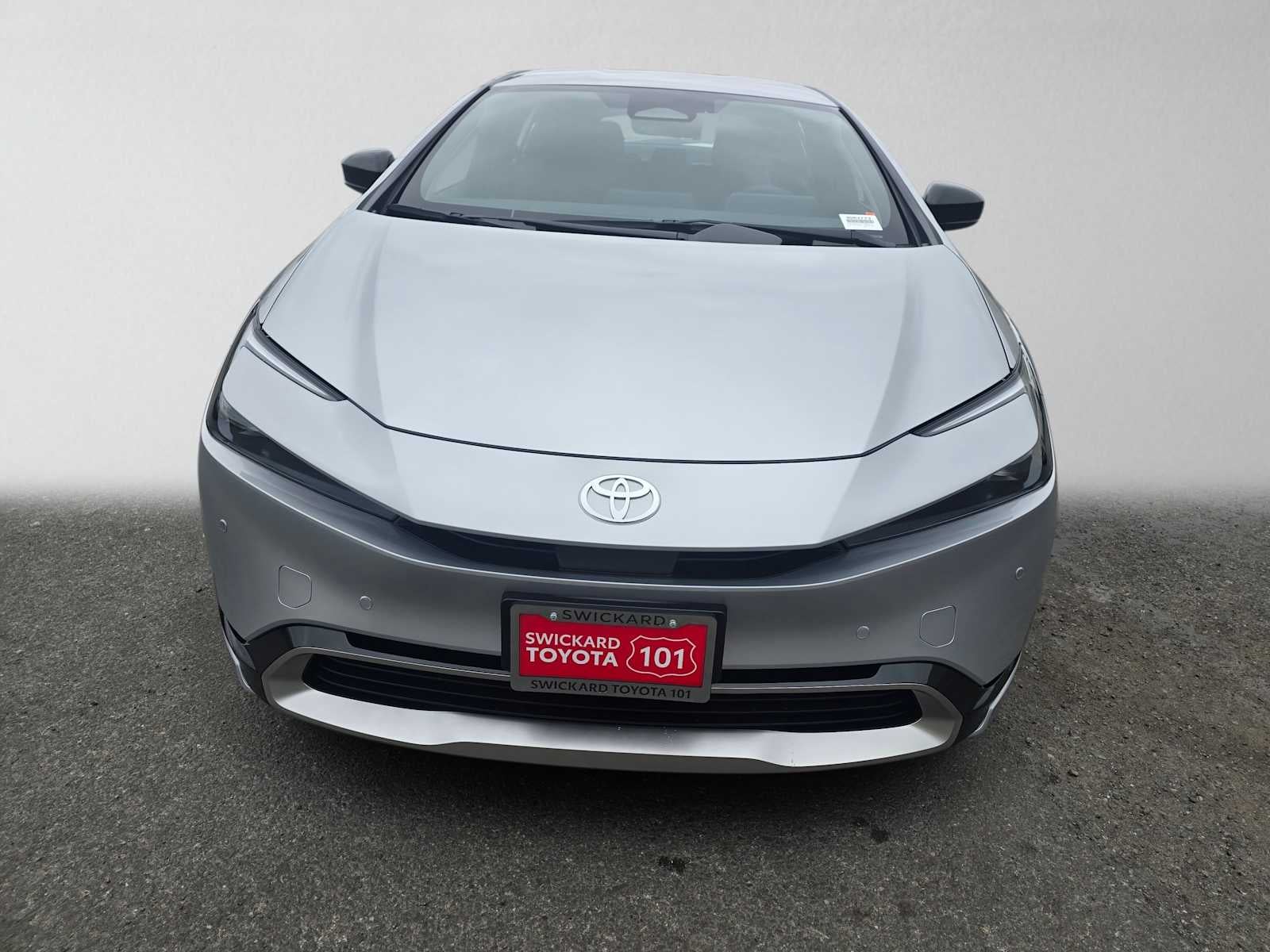 2027 Toyota Prius Plug-in Hybrid XSE