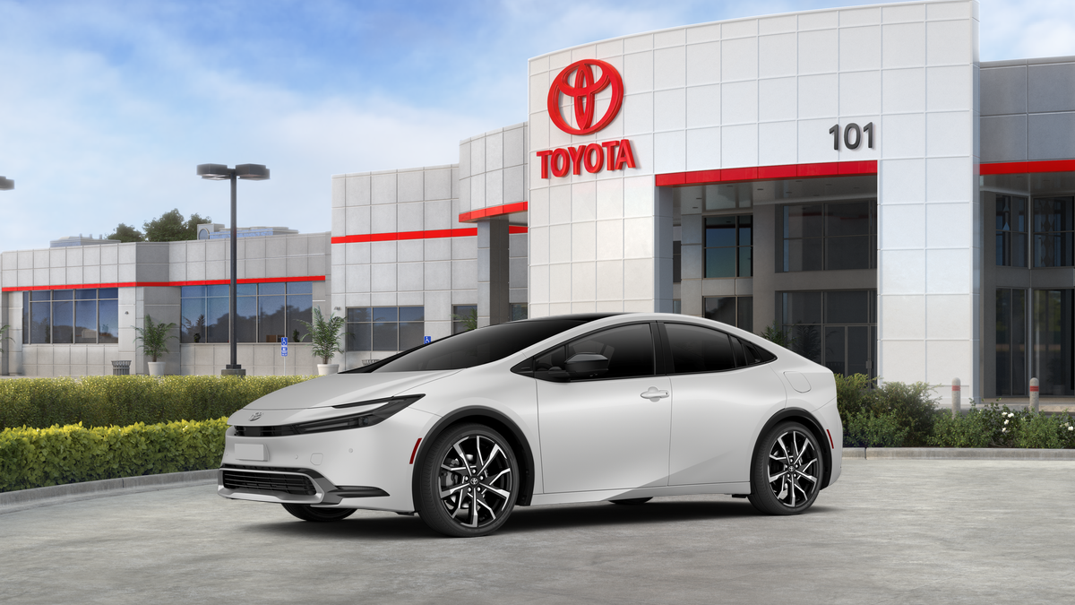 2027 Toyota Prius Plug-in Hybrid XSE Premium
