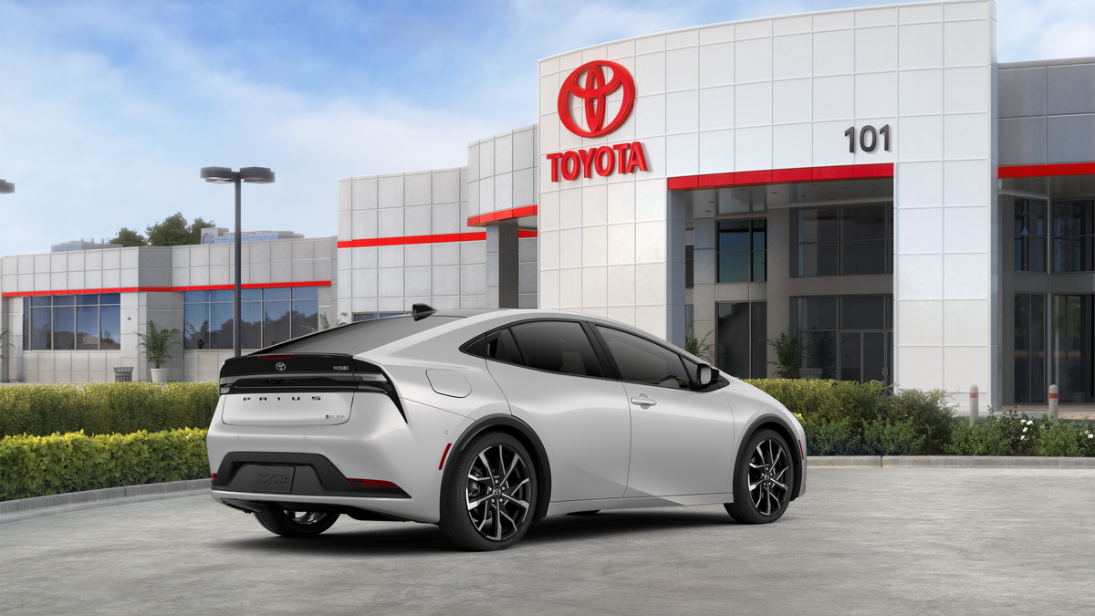 2026 Toyota Prius Plug-in Hybrid XSE Premium - Photo 10