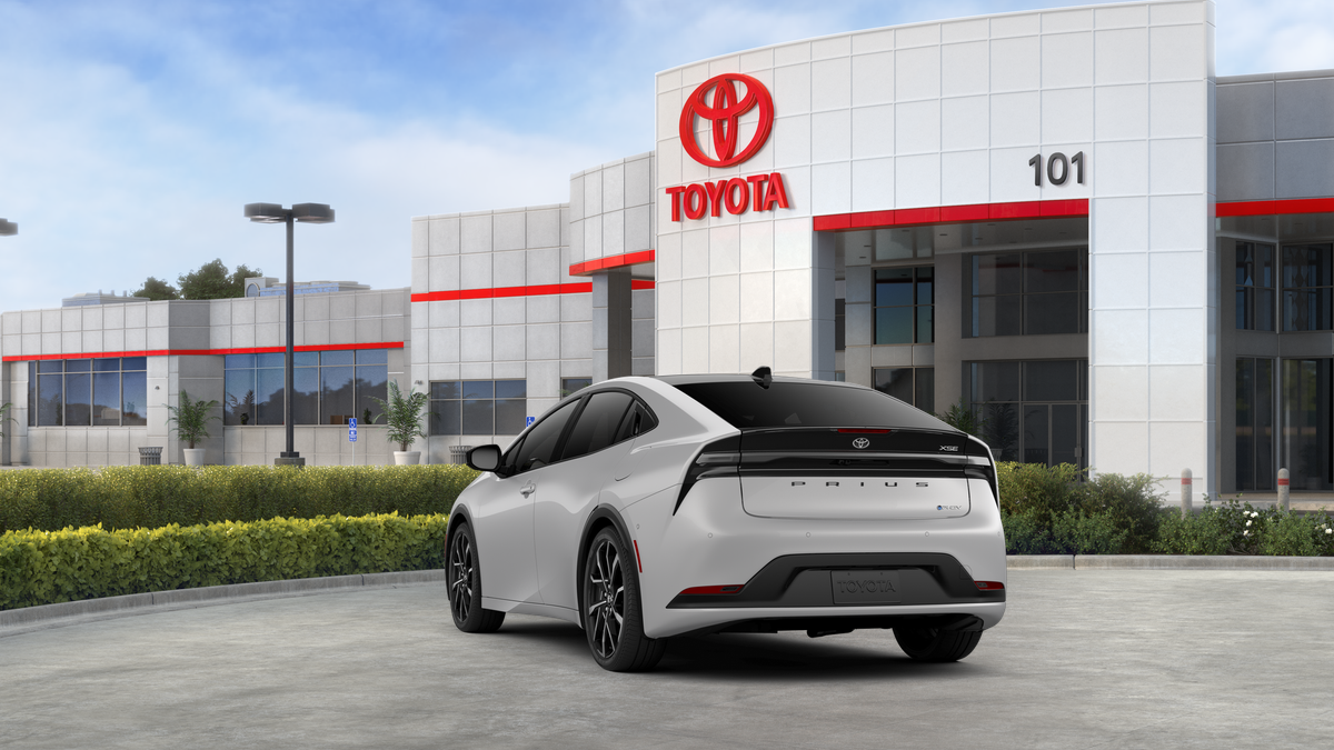 2026 Toyota Prius Plug-in Hybrid XSE Premium - Photo 7