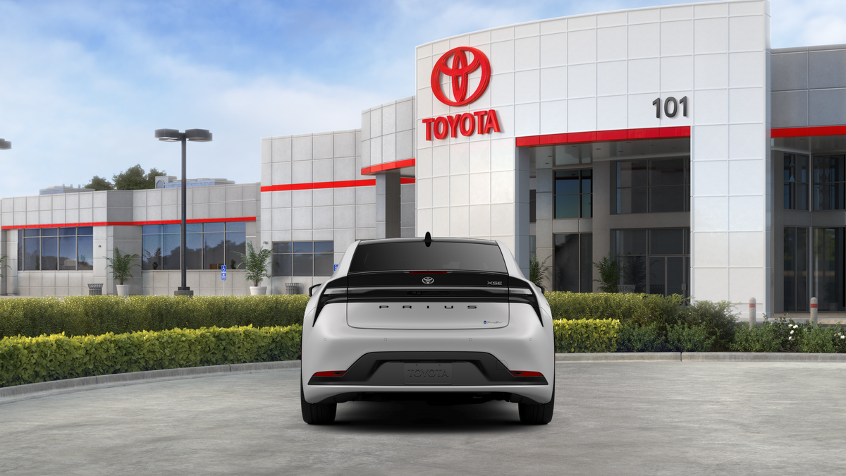 2026 Toyota Prius Plug-in Hybrid XSE Premium - Photo 8