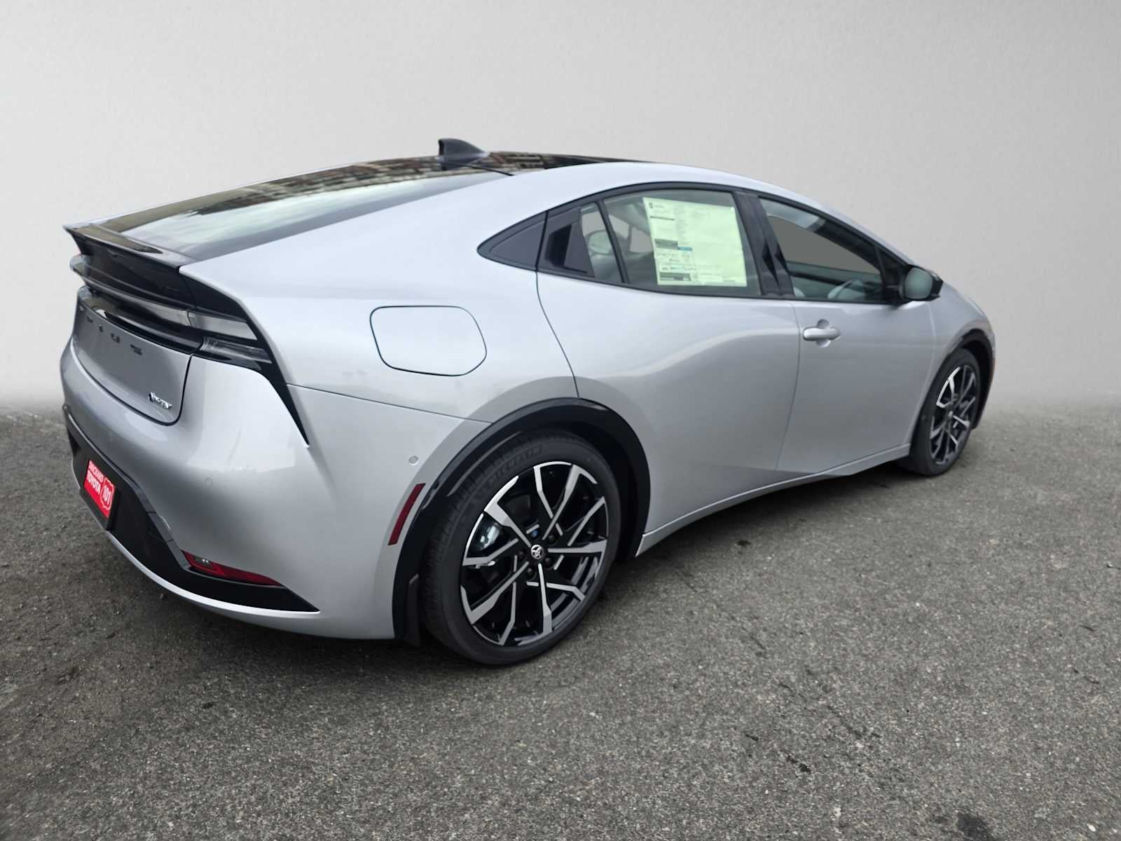 2027 Toyota Prius Plug-in Hybrid XSE Premium