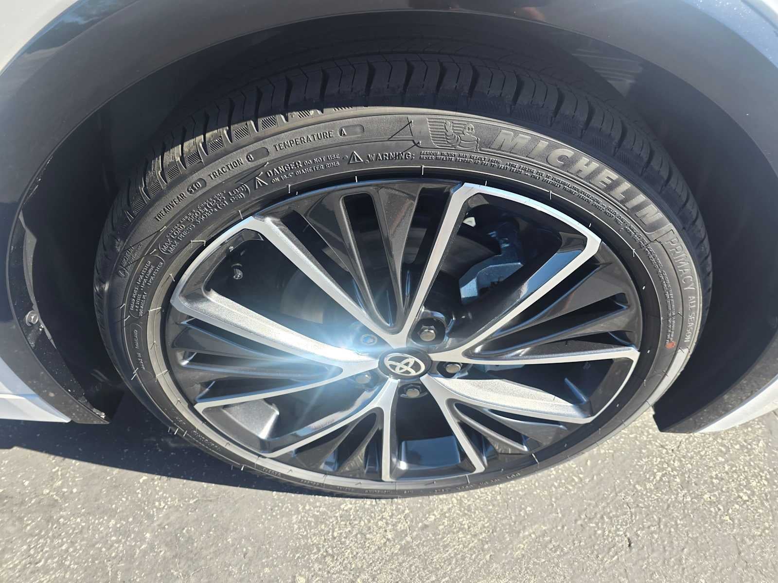 2027 Toyota Prius Limited AWD