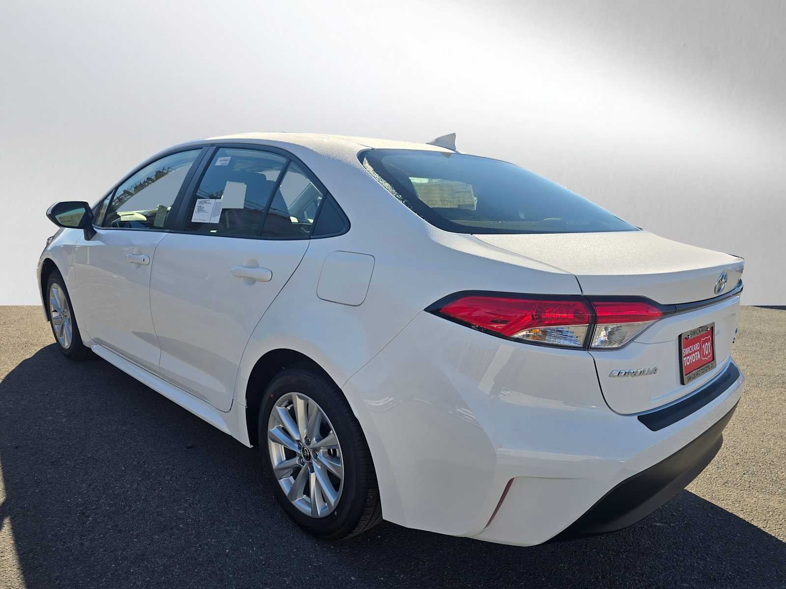 2026 Toyota Corolla Hybrid LE