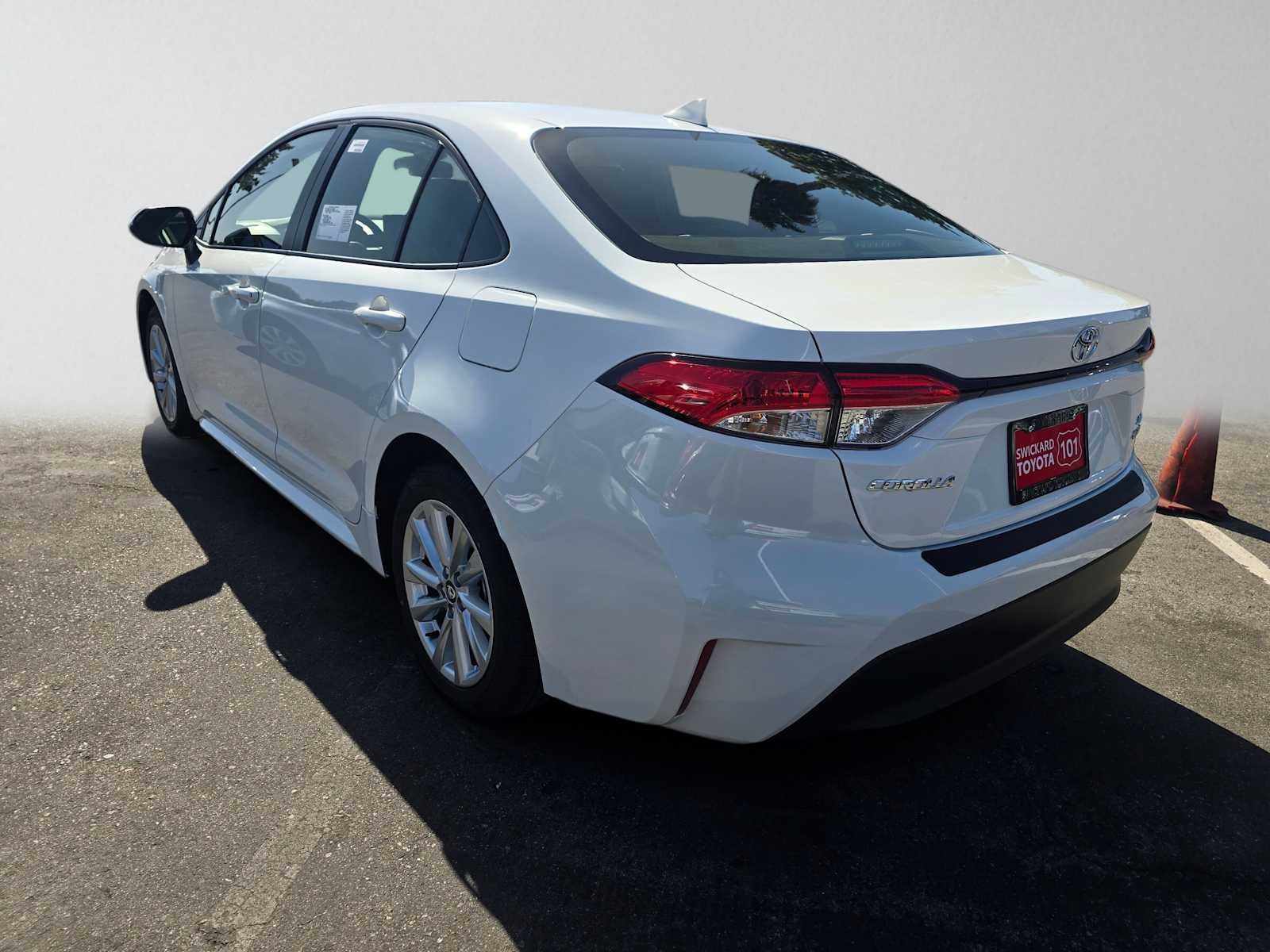 2027 Toyota Corolla Hybrid LE