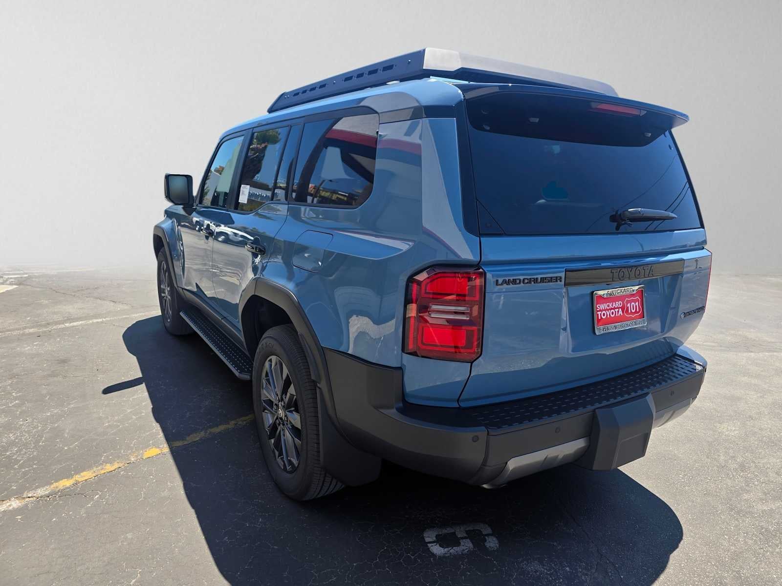 2027 Toyota Land Cruiser Base