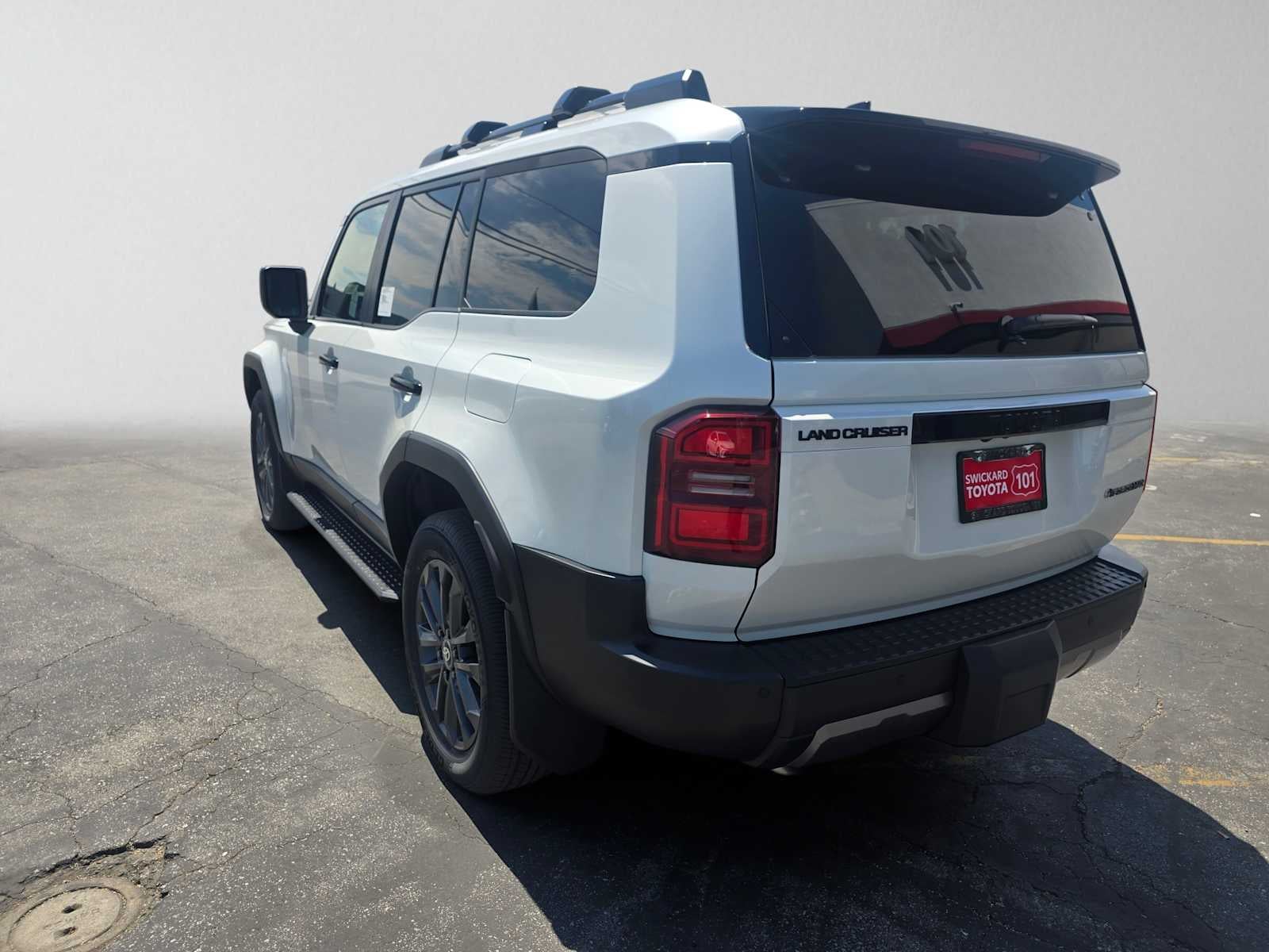 2027 Toyota Land Cruiser Base