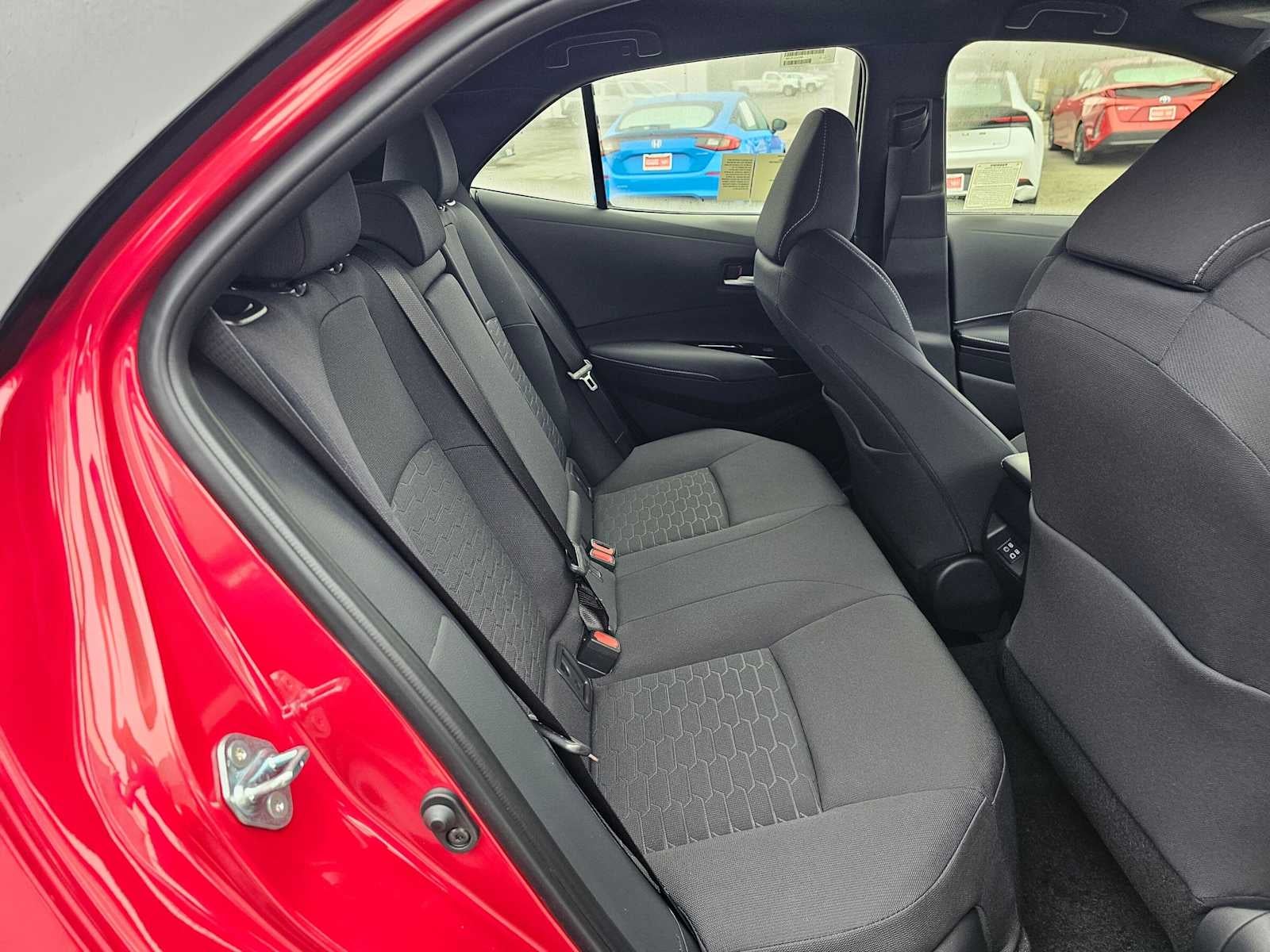 2027 Toyota Corolla Hatchback SE