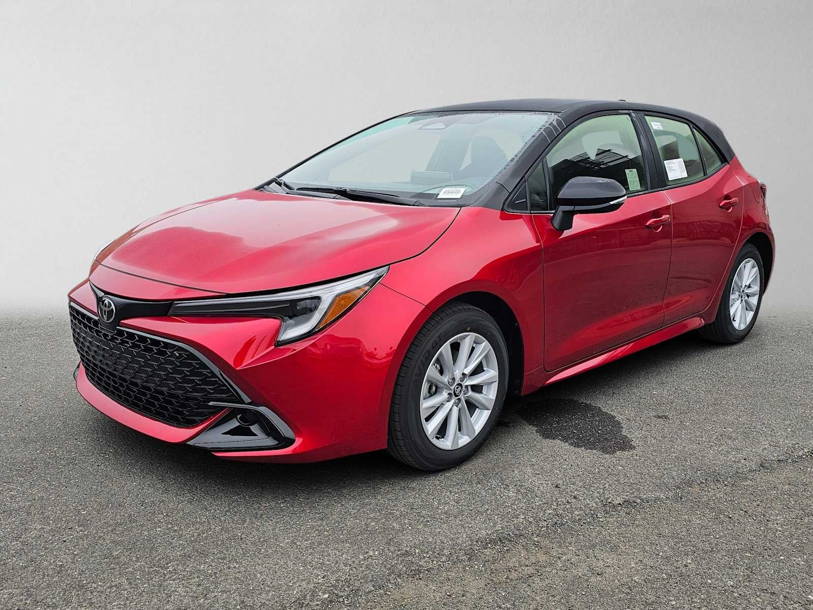 2027 Toyota Corolla Hatchback SE
